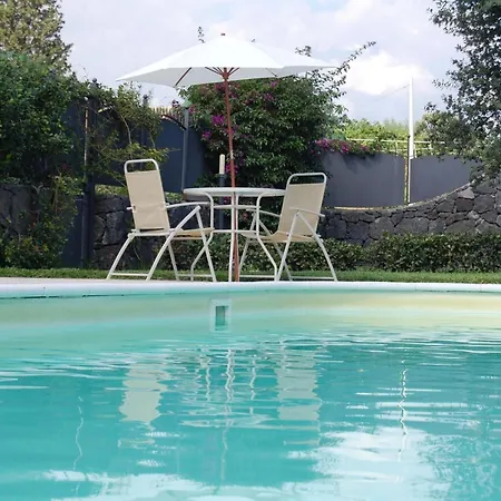 Mit Terrasse By Interhome